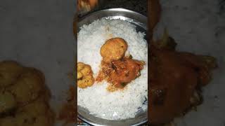 #গরম ভাতে ফুলকপি দিয়ে কাতলা মাছের ঝোল 😋, #katlafishcurry, #food