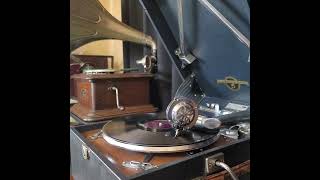 渡邊 光子 ♪めぐり逢はねば♪ 1933年 . Columbia Model No G ｰ 241 phonograph