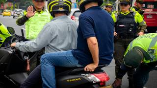 Restricción parrillero MOTO con pico y placa 🇨🇴