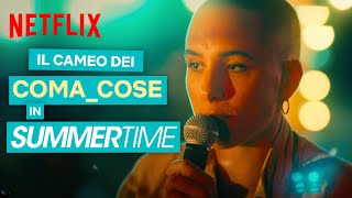 I Coma_Cose cantano sulla spiaggia in Summertime | Netflix Italia