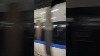 【ゆっくり通過】琵琶湖線　山科駅　特急サンダーバード　通過