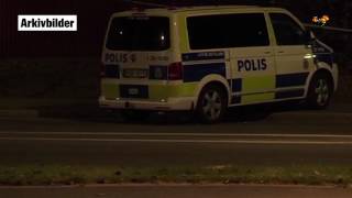 Bil körde in i hus på Gotland – en person död