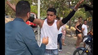 Se salió de control reportaje a los mototaxistas en Cartagena con el reportero Silva