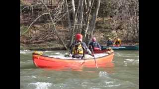 Kano cursus stromend en wildwater video, Cours de canoë eau vive, open Canoe river coursee