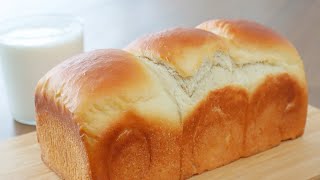 따끈따끈 아침에 굽는 우유식빵🥛 저온발효, 치대지 않는 손반죽 빵 만들기 :: Soft Milk Bread