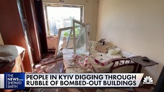 Kyiv residents go back to their homes, destroyed by Putin's bombs