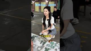 翡翠自在观音，你们喜欢吗？成功帮小哥哥完成心愿！#翡翠#天然翡翠#珠寶#首飾#手鐲#吊墜#jade#玉鐲#玉#掛件