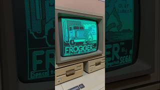 Retro Gaming ASMR: Frogger for apple II computers #80s #retrogaming #retrocomputing #floppydisk
