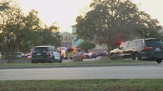 Austin authorities looking for suspects involved in mall shooting