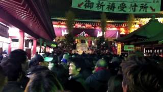 2013 New Years Hatsumōde in Asakusa