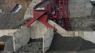 vibrating screen