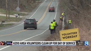 Volunteers spend MLK Day cleaning up Kzoo-area preserve