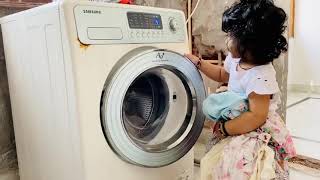 ਛੋਟੀ ਜਿਹੀ ਕੁੜੀ ਕੱਪੜੇ ਧੋਂਦੀ 1 and half years old girl doing laundry