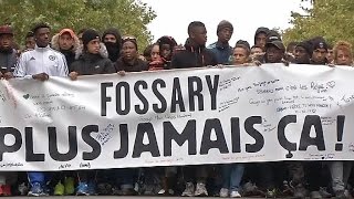 Marche en hommage à Fossary, tué à coups de couteau