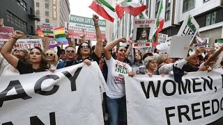 Protesta masiva en Berlín en solidaridad con las mujeres iraníes