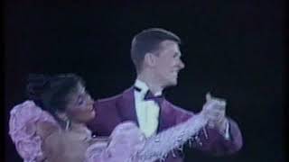 267 社交ダンス スローフォックストロット ゲストデモ ヒルトン組（Ballroom Dance Slow Foxtrot Guest Demonstration）1989年第10回日本インター