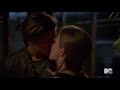 scream 2015 emma first kiss