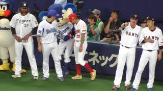 中日ドラゴンズ・ドアラ　試合が終わって戸柱恭孝・菊池涼介とふざけあう！！プロ野球オールスターゲーム２０１７ナゴヤドーム