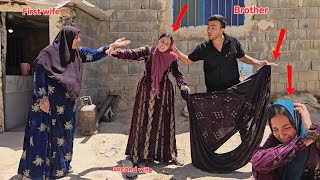 A brother's help to his sister until the moment of Ali's release from prison