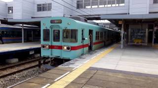 西鉄 5000形 上り特急 福岡（天神）行　西鉄二日市駅 発車風景　2016年3月12日