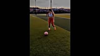 Kim demiş kızlar futbol oynayamıyo diye #futbol  #futboledits #shorts