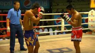 PHETAEK KIATYONGYUT VS RUNGNIRAN CHOR.COWYUHA ISUZU  - Suek Onesongchai #1