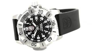 Luminox Watch Luminox 6601 Evo Navy Seal Titanium Dive Black Dial Watch - Video