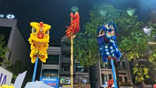 SPECIAL LION DANCE PERFORMANCE AT THE OPENING EVENT IN THE RAIN, LION TEAM HẰNG ANH ĐƯỜNG