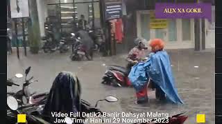 hujan,? banjir menghantam mobil