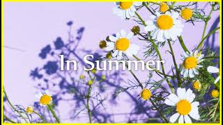 여름 바람과 햇살을 연상시키는 피아노 음악