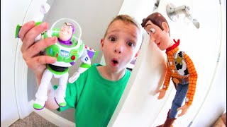 Father & Son TOY ROOM ADVENTURE TIME! / Toy Story 4