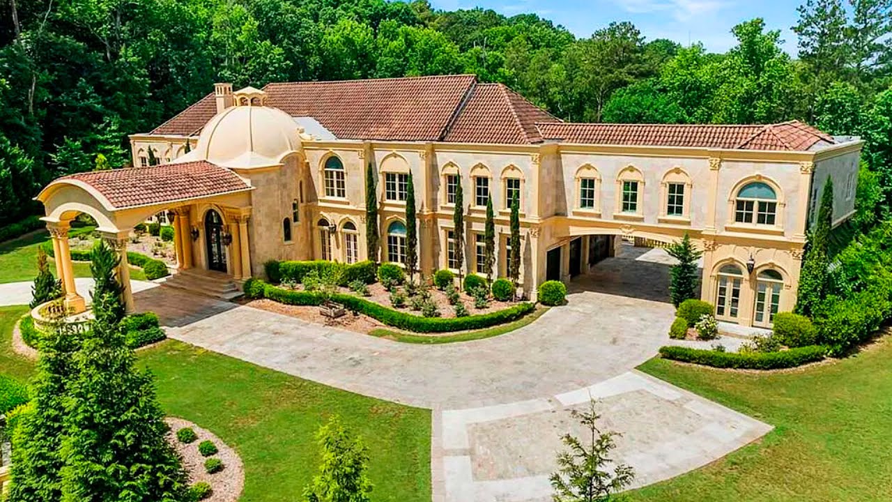 An Expensive And Luxurious Mega Mansion In The US State Of Georgia ...