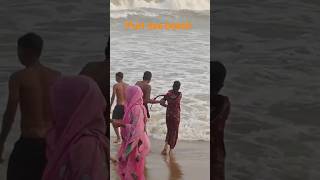 puri sea beach PE larki vi hai #trending #viral #youtube #tiktok #sea #beach #shorts #short #shorts