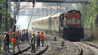 Angry Alco's hauling UP \u0026 DOWN HOWRAH Duronto !!