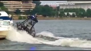 D.C. police boat crashes into boat in Georgetown