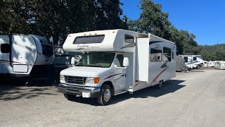 2009 Coachmen Freedom Express 32ft