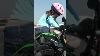 娘、バイクに乗った感想、満面の笑顔で楽しい!(切り抜き動画)#shorts #z125pro#バイク#とうと