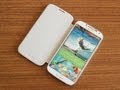 Samsung Galaxy S4 Flip Cover hands-on