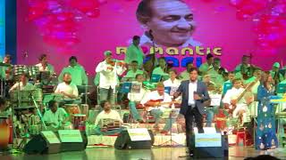 Javed Ali singing Deewana Hua Baadal by Mohammed Rafi Live in Concert (Mumbai 2018)