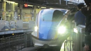 北陸新幹線開業　下り一番列車かがやき501号　東京駅発車