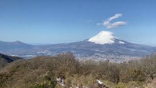 笠雲の富士山が見えた日金時山（2023年2月18）