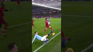 John Stones made this incredible goal-line clearance in our iconic 2-1 win against Liverpool! 💪