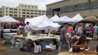 LIC Flea \u0026 Food market in Long Island City, Queens NY, on a windy day