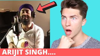 VOCAL COACH Reacts to Arijit Singh's NEW SOULFUL Performance on Facebook Live