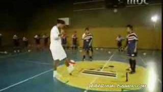 Ronaldinho Freestyle skills