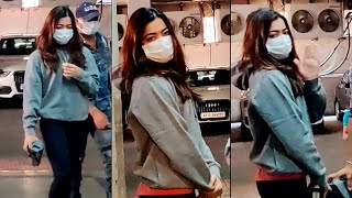 EXCLUSlVE VlDEO: Rashmika Mandanna With Cute Expressions Spotted At GYM Sessions In Hyderabad | DC