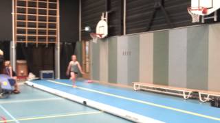 Chiara Franken arabier flikflak salto airtrack