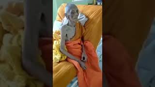 Monge budista de más de 100 años!