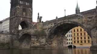 プラハ モルダウ川クルーズ 　Prague River Cruises