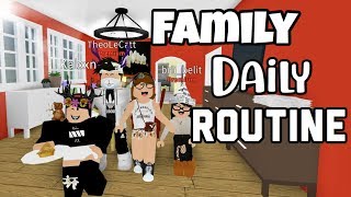 This Cafe Wanted COUPLES ONLY... Owner Made Us BREAK UP! (Roblox Bloxburg Story)